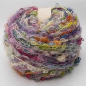 Naturally dyed Bulky Boucle - 50g cakes